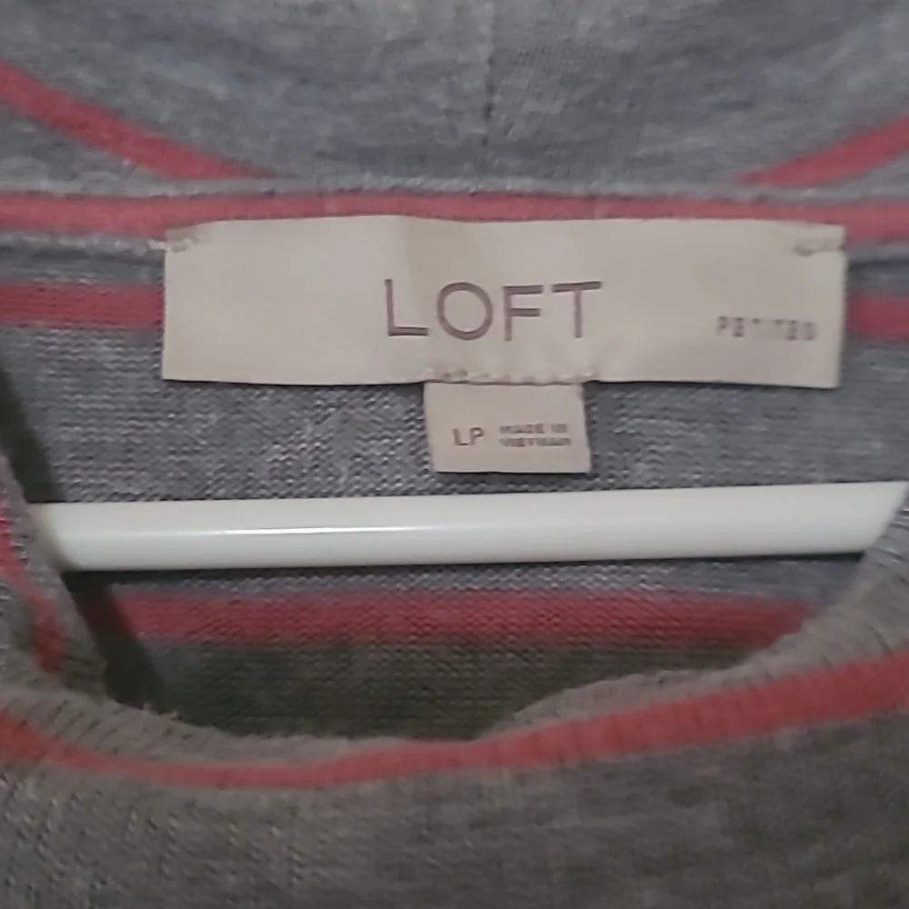 LOFT Women's Sweater in Gray and Coral Stripes - Picture 2 of 3